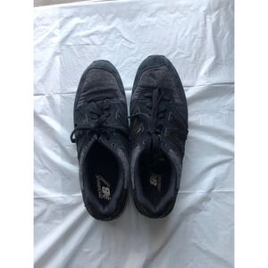 New Balance womens Sneaker Shoes sz 9